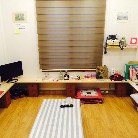 Geoje Ton Ton Guesthouse Dış mekan fotoğraf